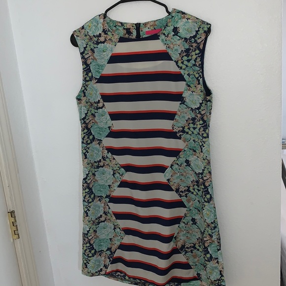 Pinkyotto Floral Shift Dress - Picture 1 of 4